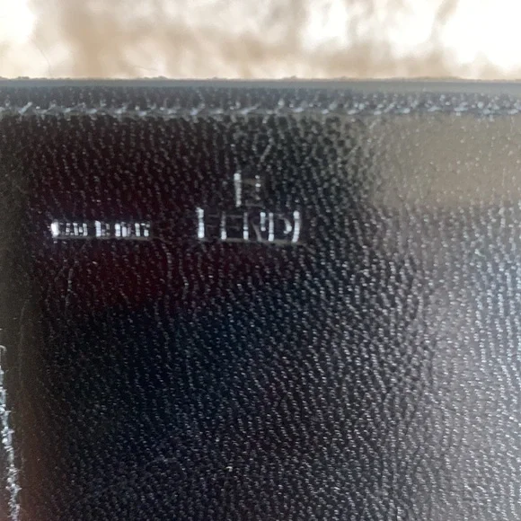 FENDI authentic long wallet! - Picture 3 of 15